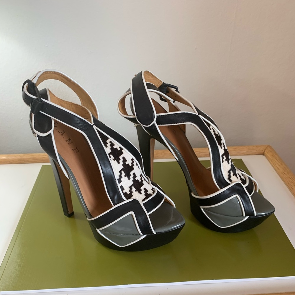 LAMB Heels
